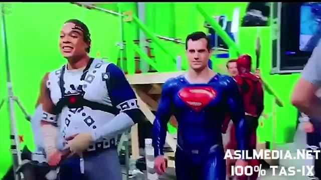 Supermen suratga olish jarayoni va Marvel studiyasi